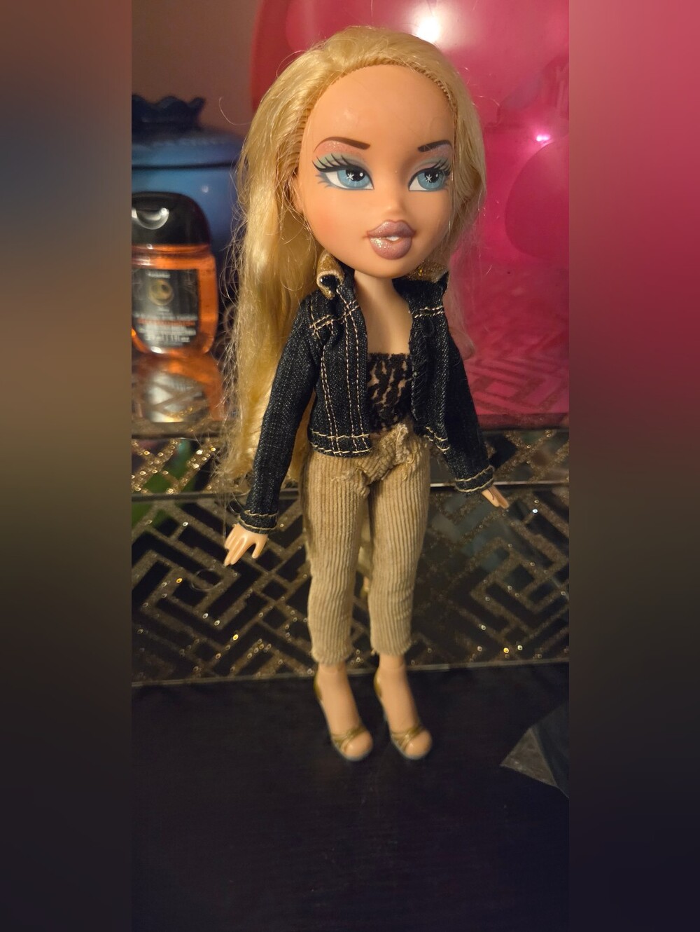Bratz DOLL - CLOE